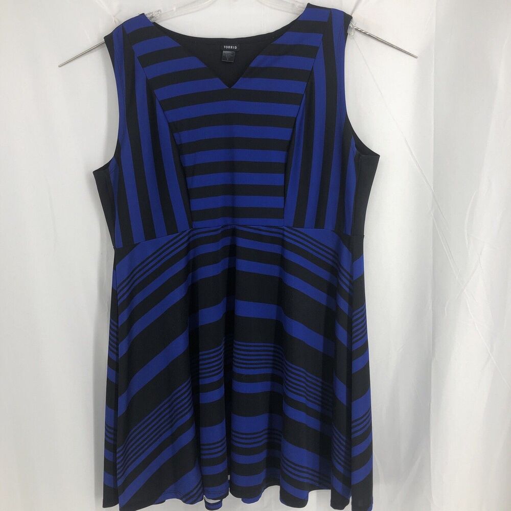 Torrid Dress Size 5 Striped Skater Blue Black  Stretch Fit Flare